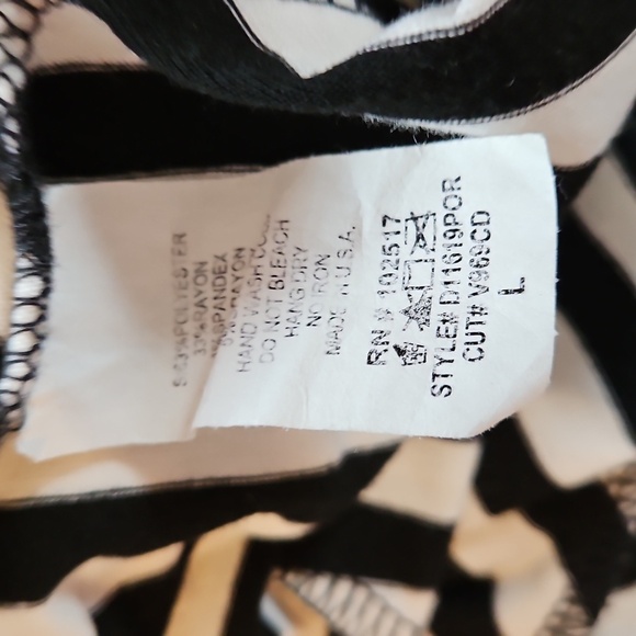 Soprano Black and White Sleeveless Chevron Dress, Sz M, Lightweight, GUC - Picture 7 of 7